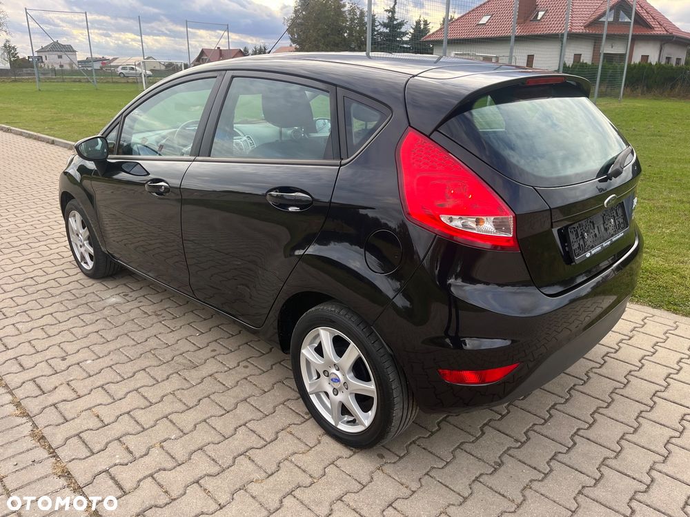 Ford Fiesta - 8