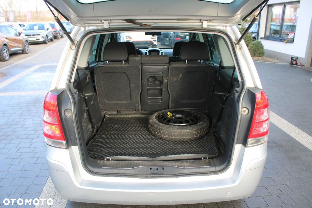 Opel Zafira - 14