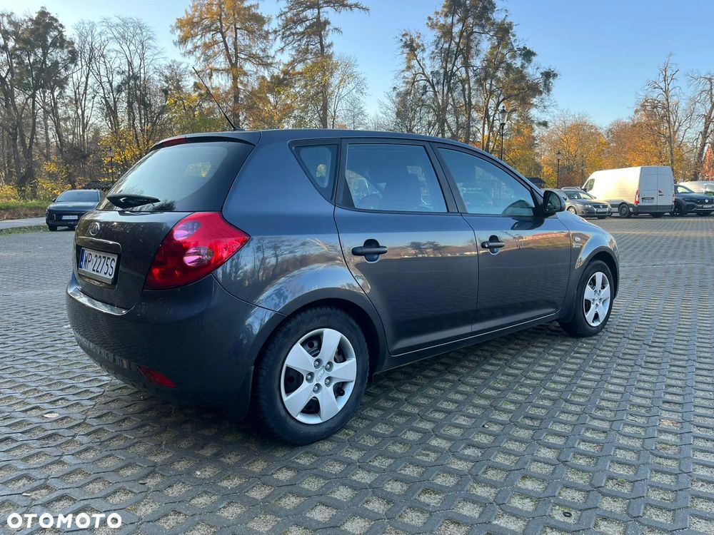 Kia Ceed 1.4 Comfort - 8