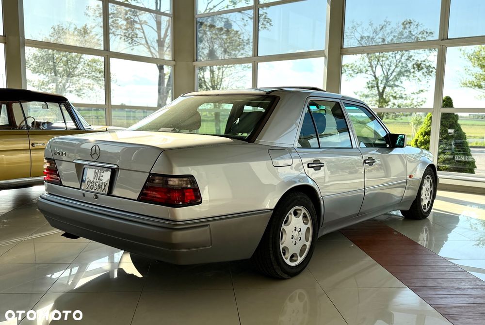 Mercedes-Benz W124 (1984-1993) - 2