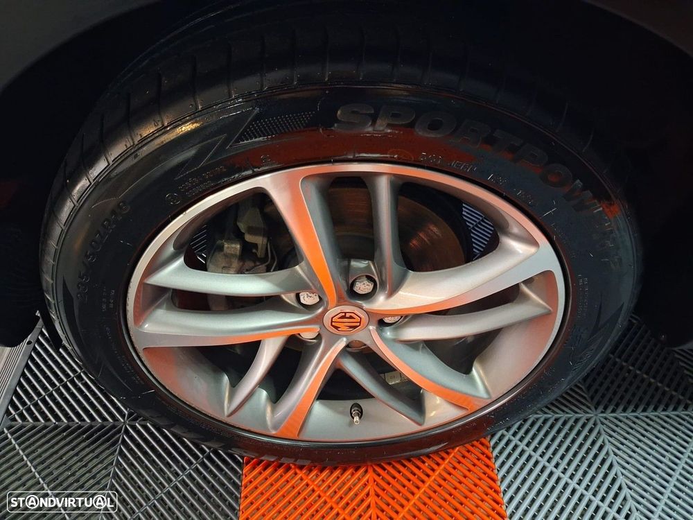 MG EHS 1.5 T-GDI Plug-in Hybrid Luxury - 22
