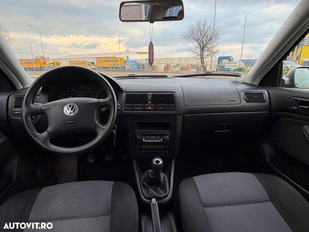 Volkswagen Golf - 13