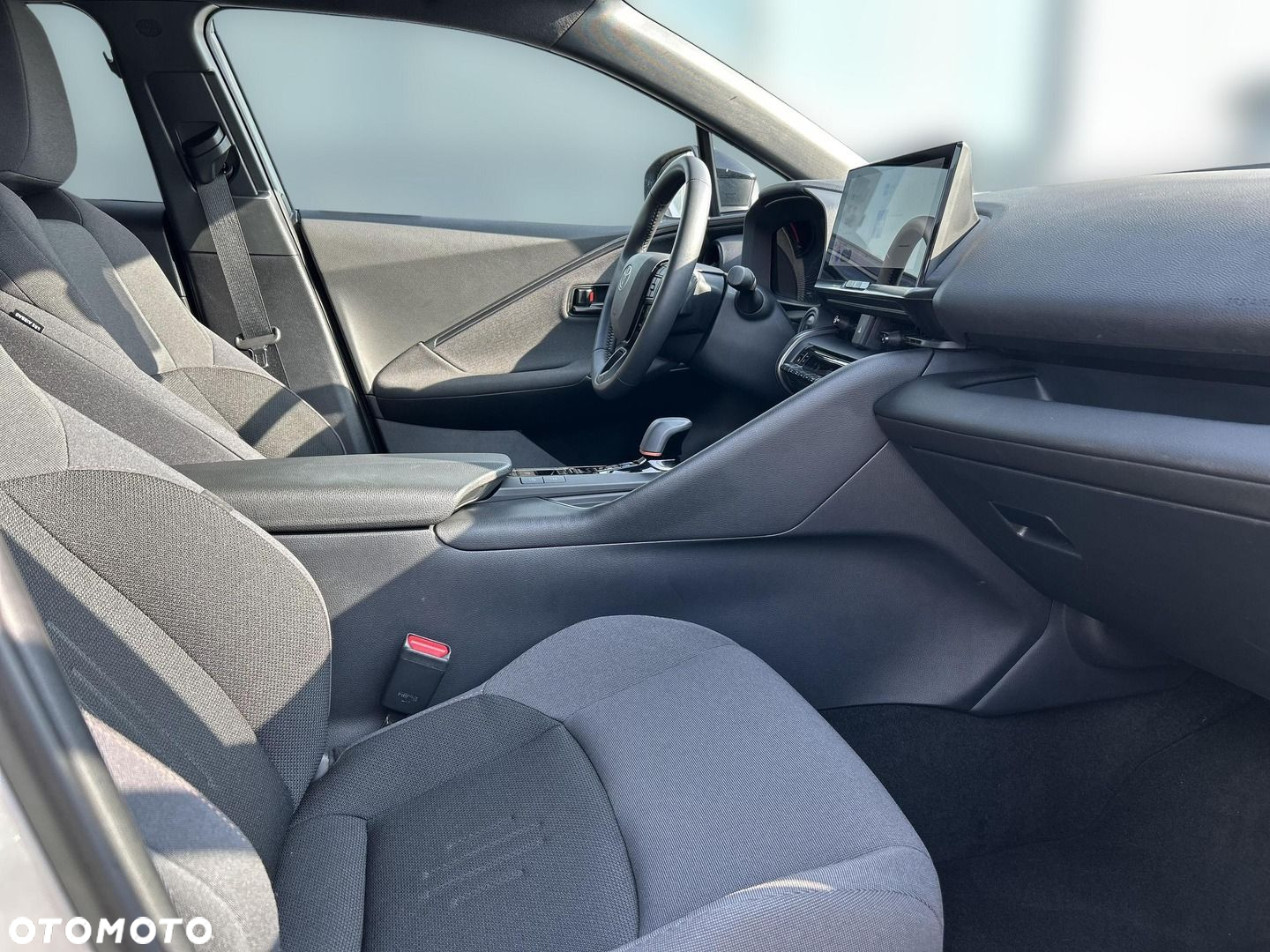 Toyota C-HR - 13
