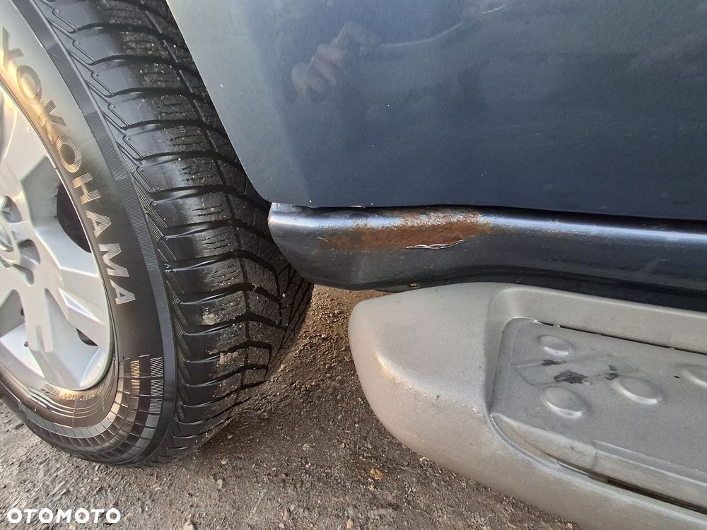 Nissan Pathfinder 2.5 DCi Comfort / XE - 19