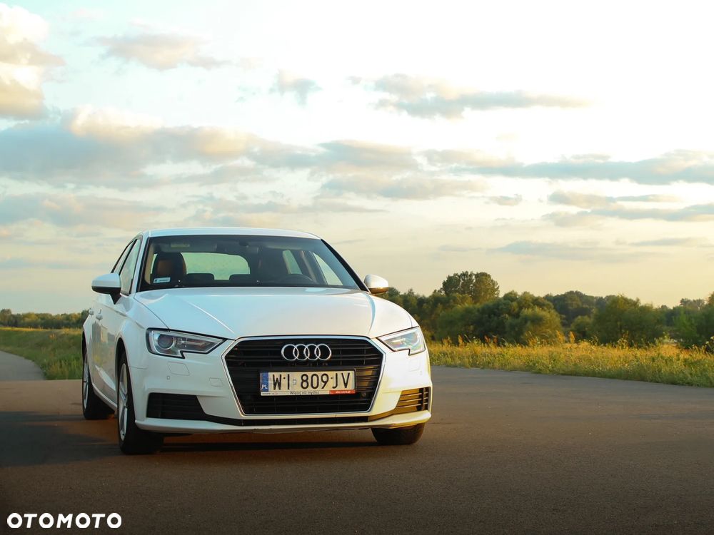Audi A3 Sportback 35 TFSI S tronic - 3