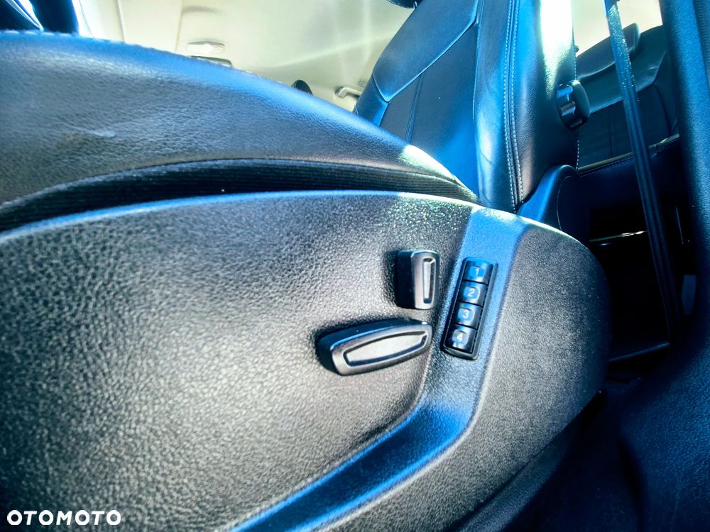 Ford S-Max 2.0 TDCi DPF Business Edition - 25