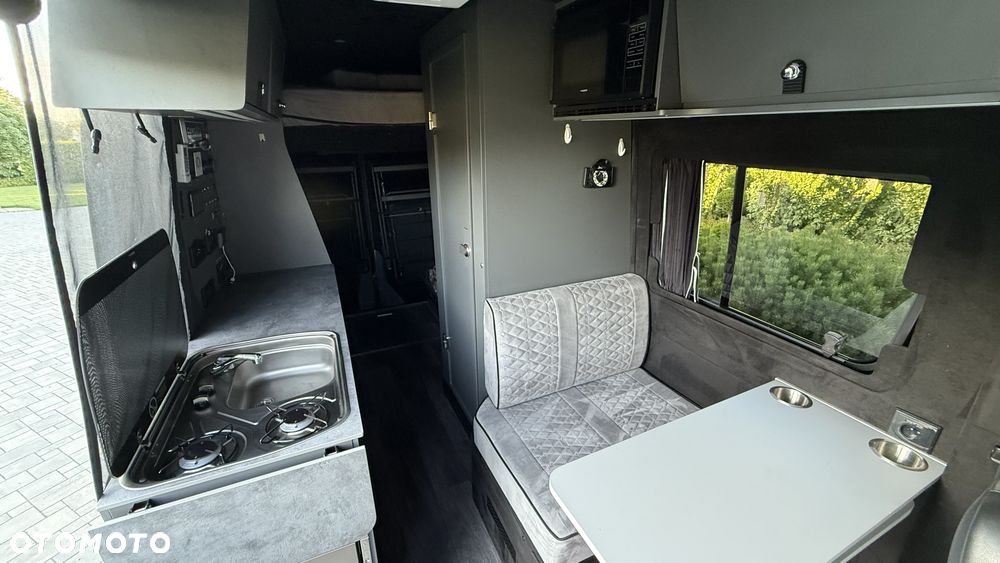 Mercedes-Benz Sprinter - 6