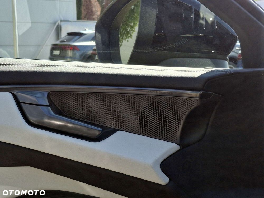 Audi A6 Avant - 27