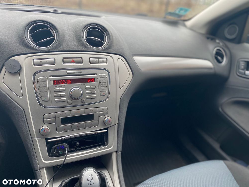 Ford Mondeo 1.8 TDCi Ambiente - 14