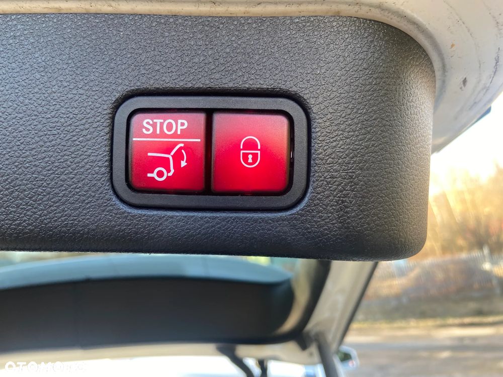 Mercedes-Benz GLE 350 d 4Matic 9G-TRONIC AMG Line - 36