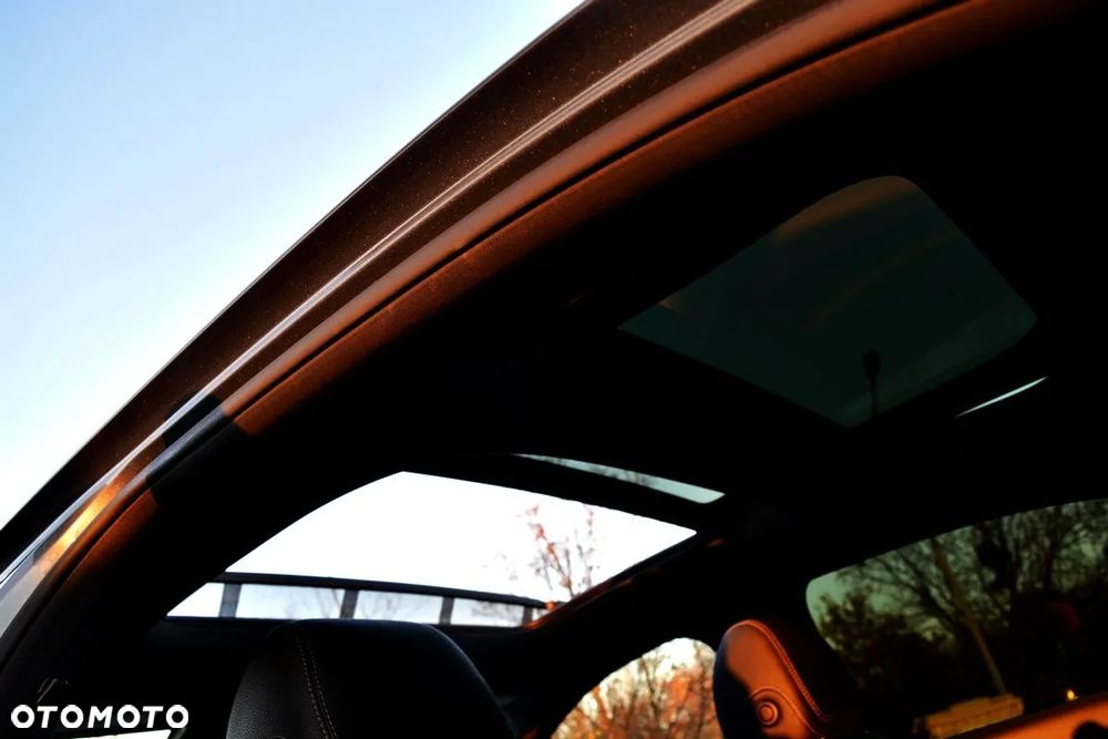 Mercedes-Benz Klasa E 250 9G-TRONIC AMG Line - 33