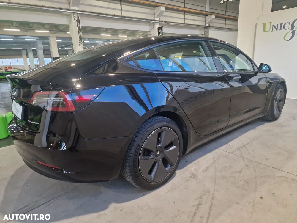 Tesla Model 3 Langstreckenbatterie Allradantrieb Dual Motor - 14
