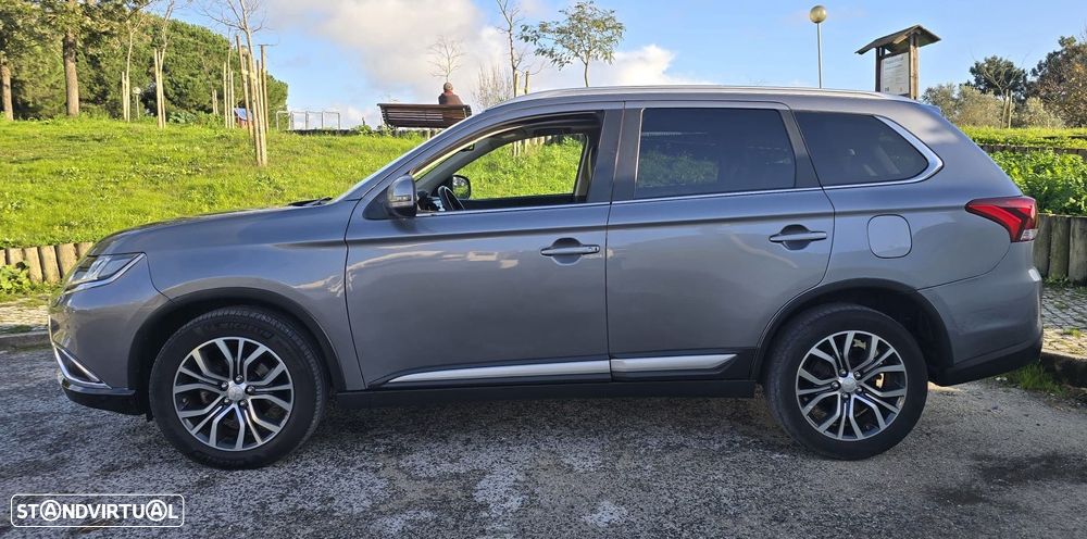 Mitsubishi Outlander 2.2 DI-D Instyle Navi - 14