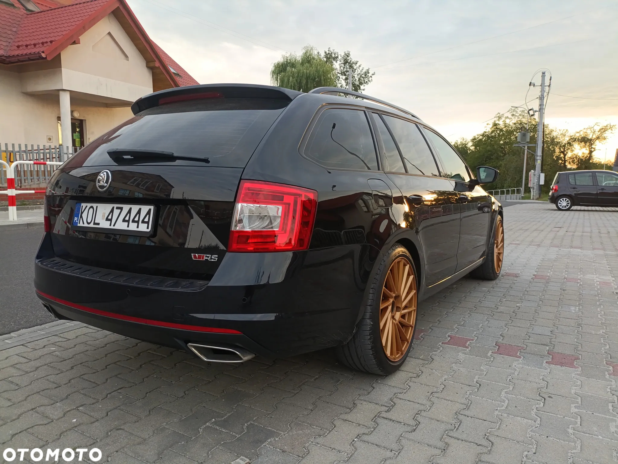 Skoda Octavia Combi 2.0 TDI RS - 11