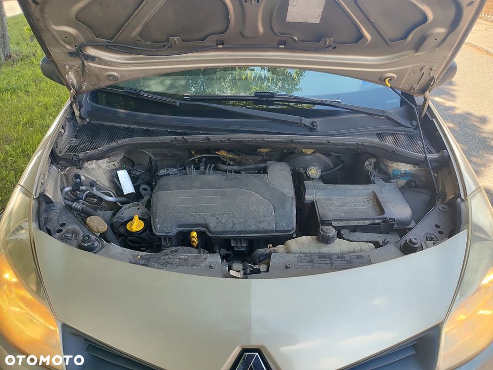 Renault Clio 1.2 16V Wind - 15
