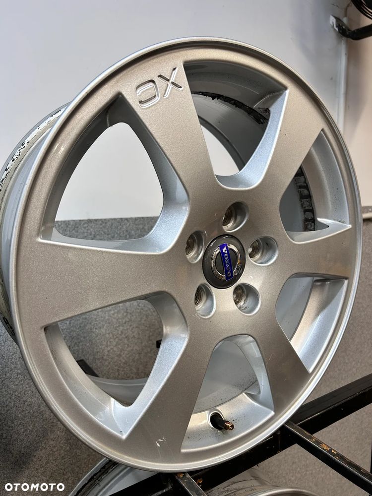 4 FELGI ALU. VOLVO XC60 I, XC70  17'' E7,5J  ET55 NR. FABR. 30671480 - 6