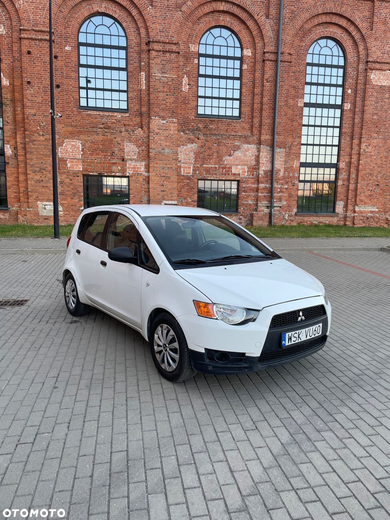 Mitsubishi Colt 1.3 Inform - 1