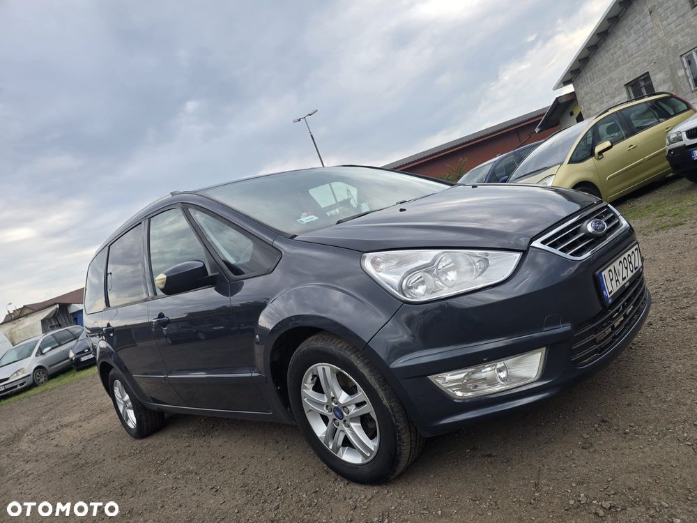Ford Galaxy 2011 photo 2