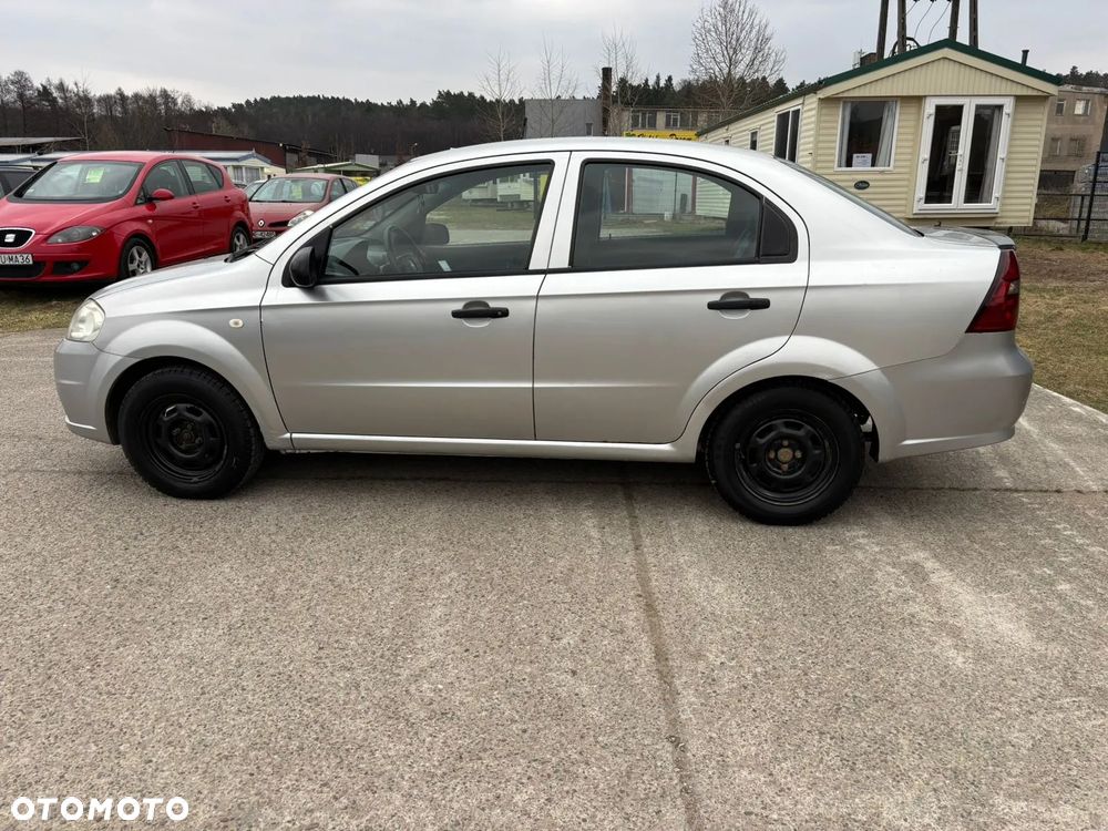 Chevrolet Aveo 1.2 16V Base - 1