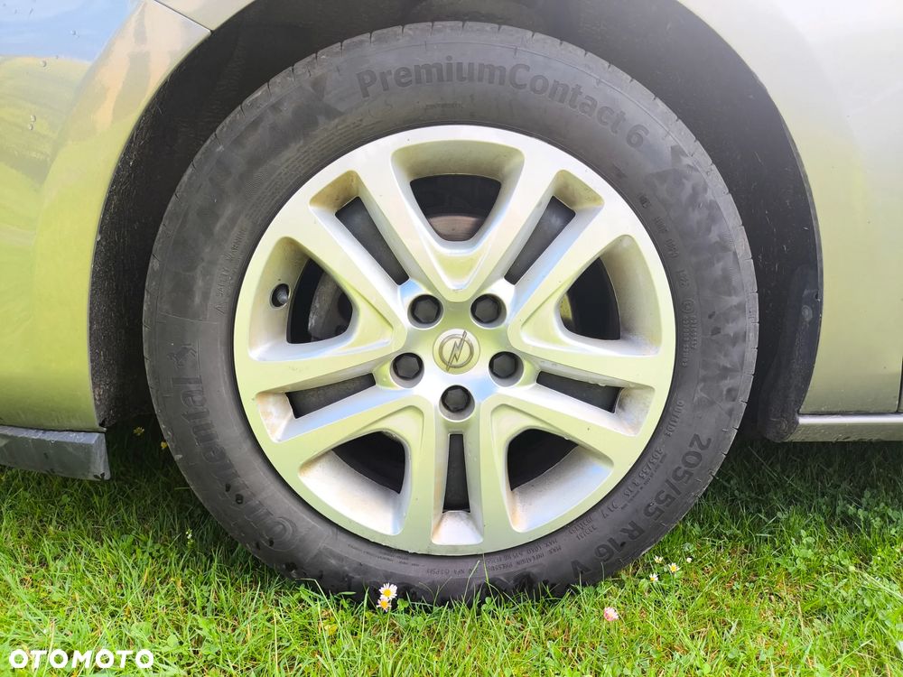 Opel Astra 1.4 T Enjoy - 18