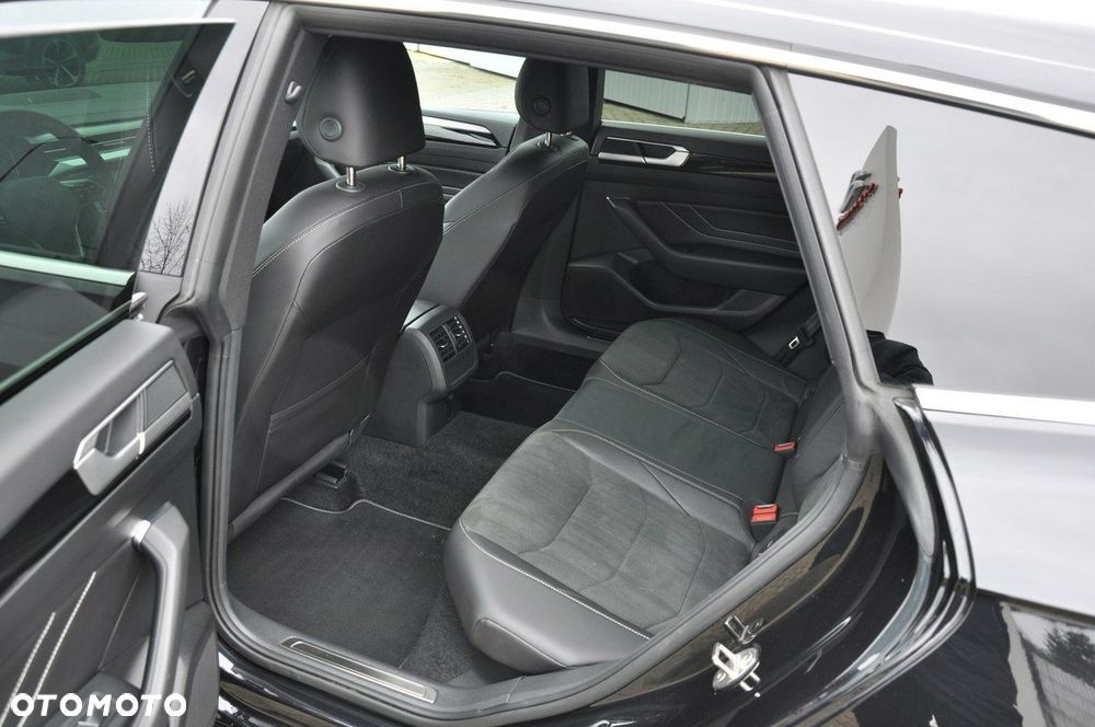 Volkswagen Arteon 2.0 TSI DSG R-Line Edition - 23