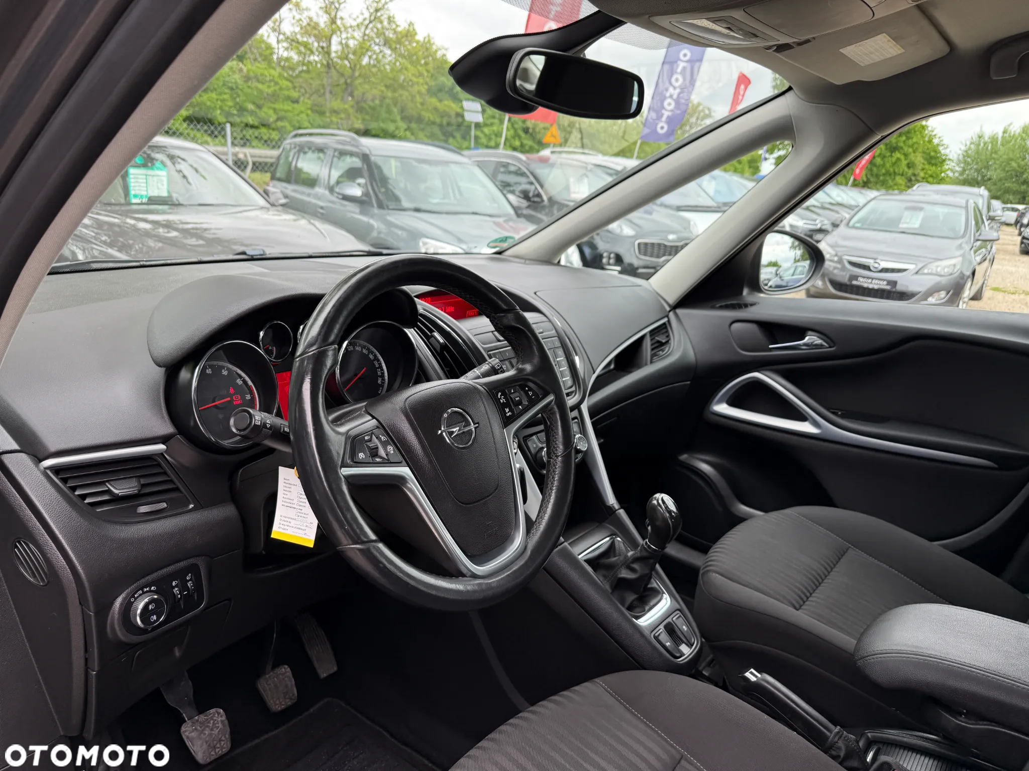 Opel Zafira 1.4 T Cosmo - 25