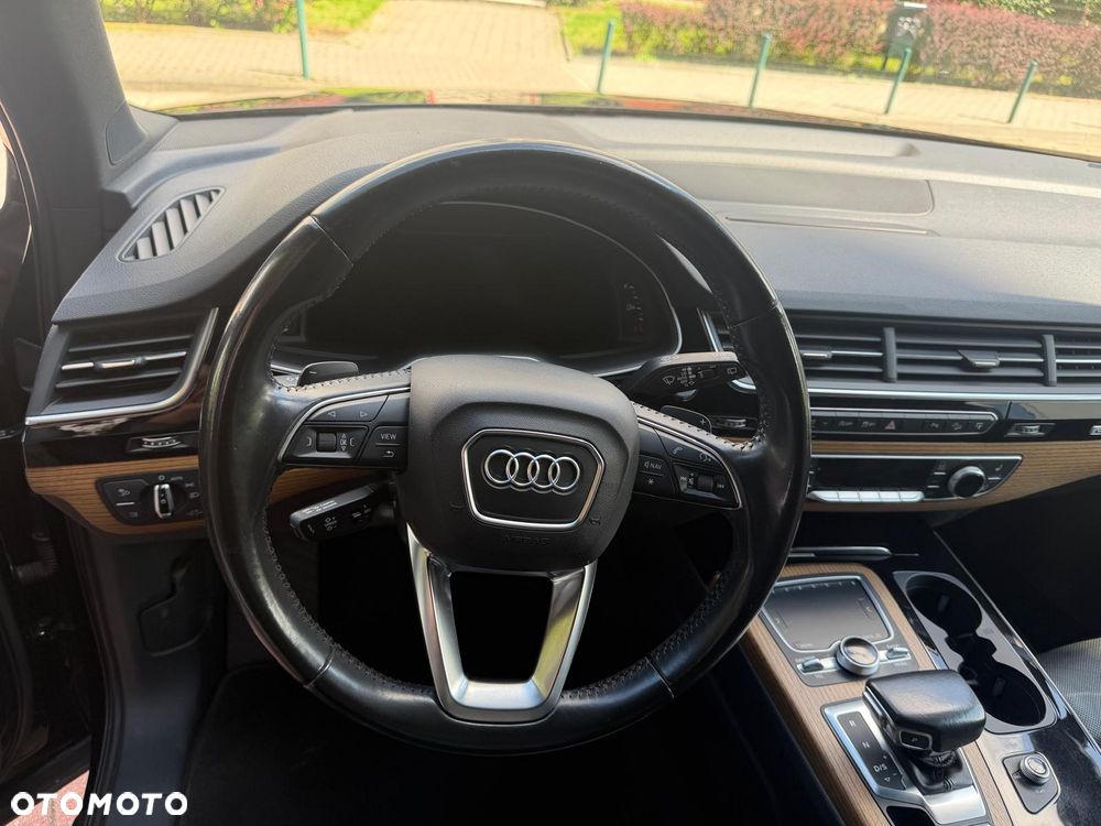 Audi Q7 3.0 TFSI Quattro Tiptronic - 10
