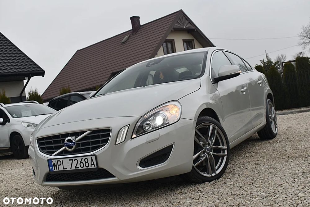 Volvo S60 D3 Geartronic Summum - 1
