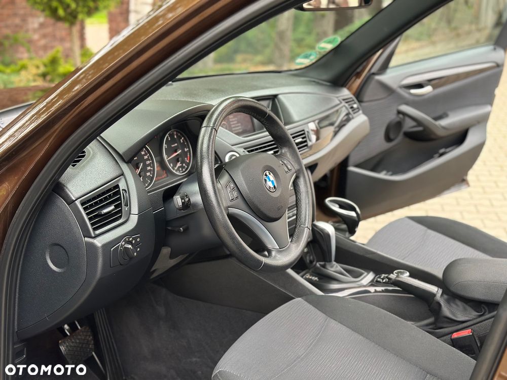 BMW X1 sDrive18i Sport Line - 21
