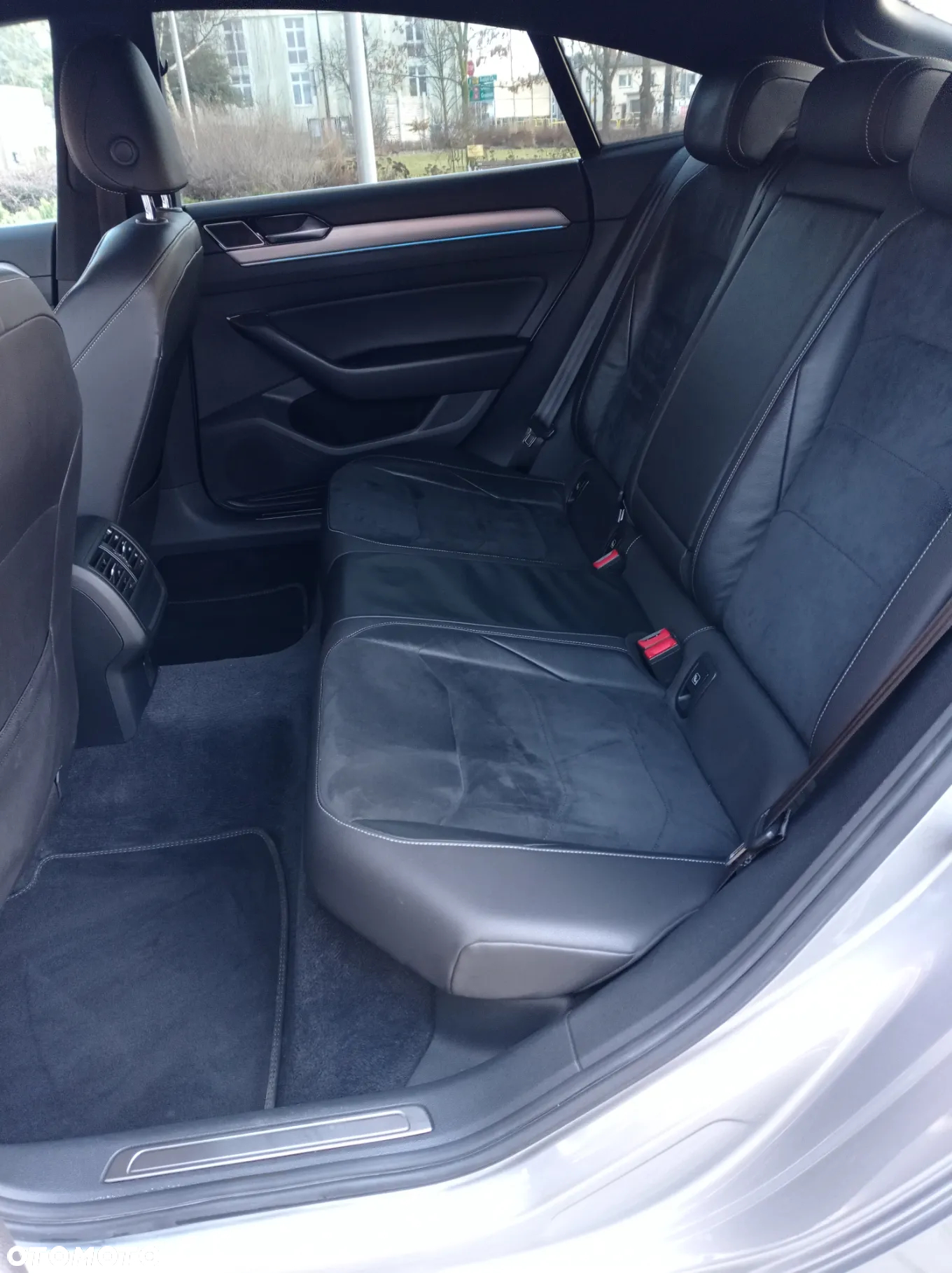 Volkswagen Arteon 2.0 TSI R-Line DSG - 19