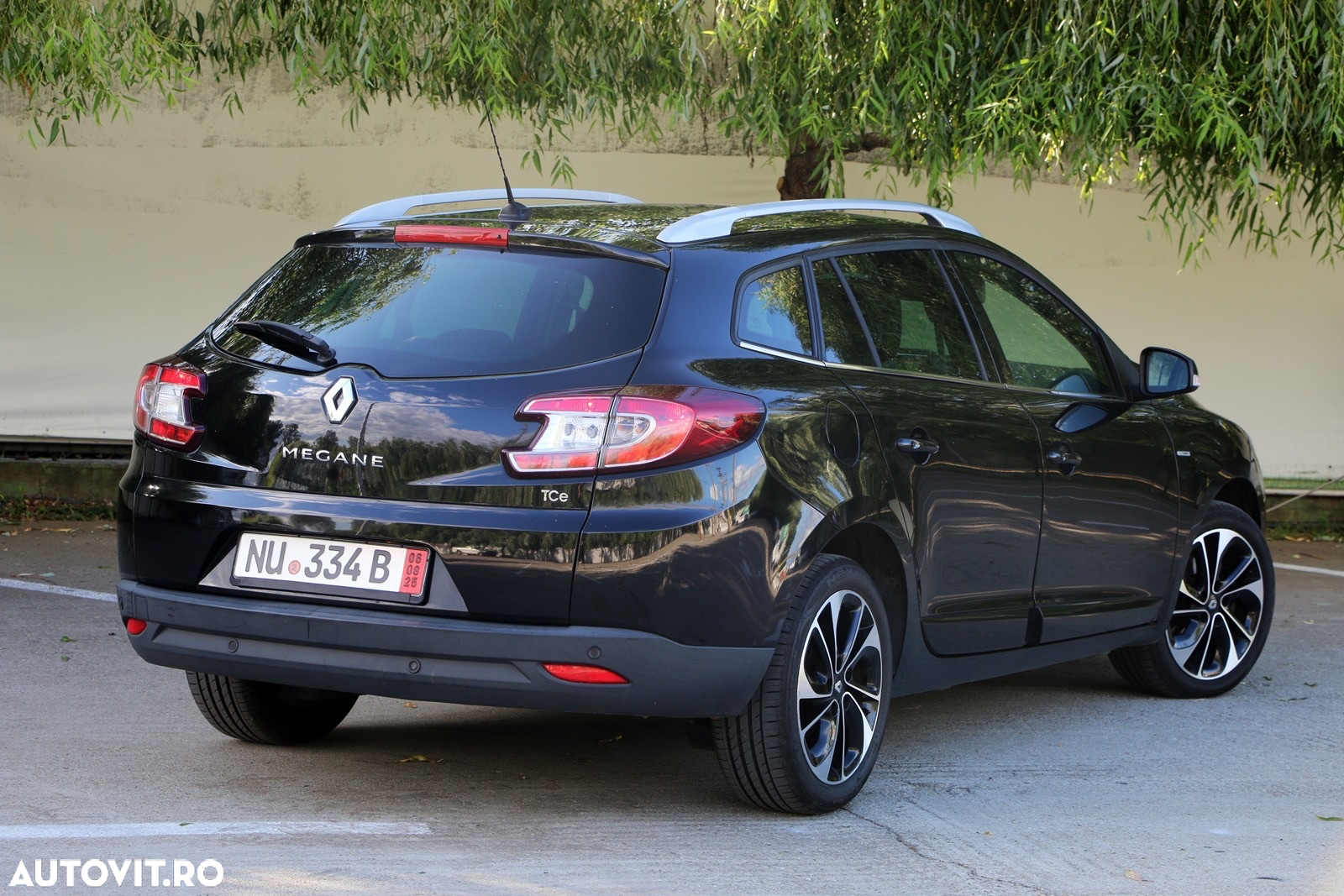 Renault Megane Grandtour ENERGY TCe 115 Start & Stop Bose Edition - 3