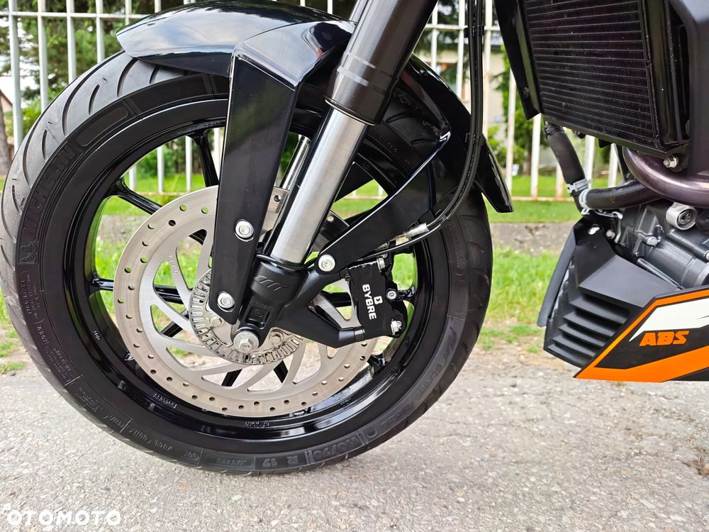 KTM Duke - 5