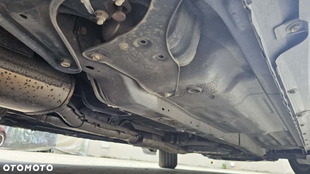 Infiniti Q45 4.5 V8 - 23