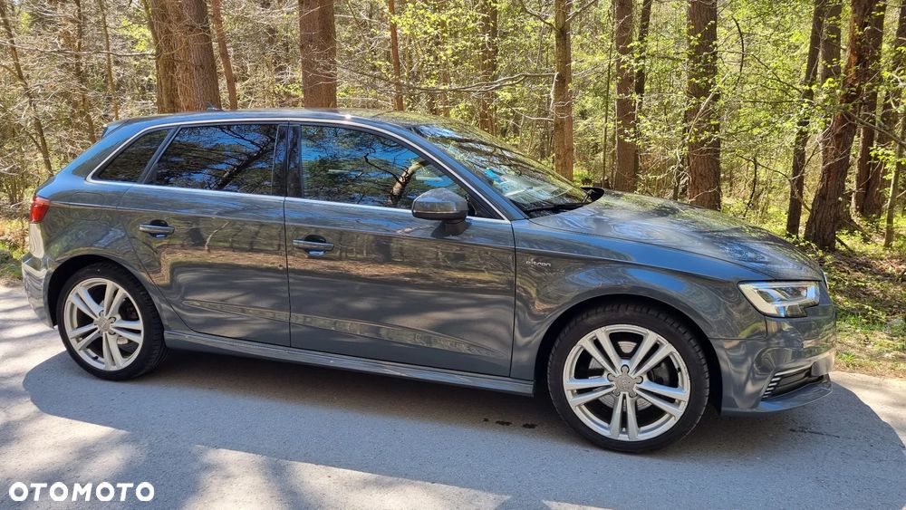 Audi A3 Sportback - 2