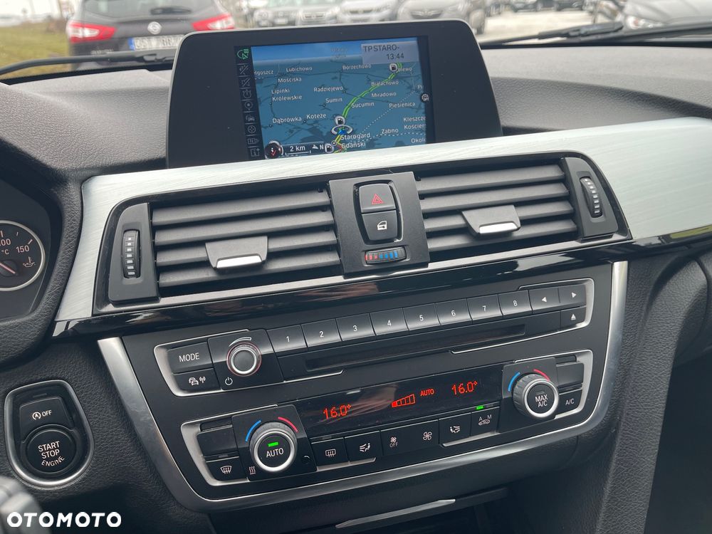 BMW Seria 3 318d Blue Performance Luxury Line - 16