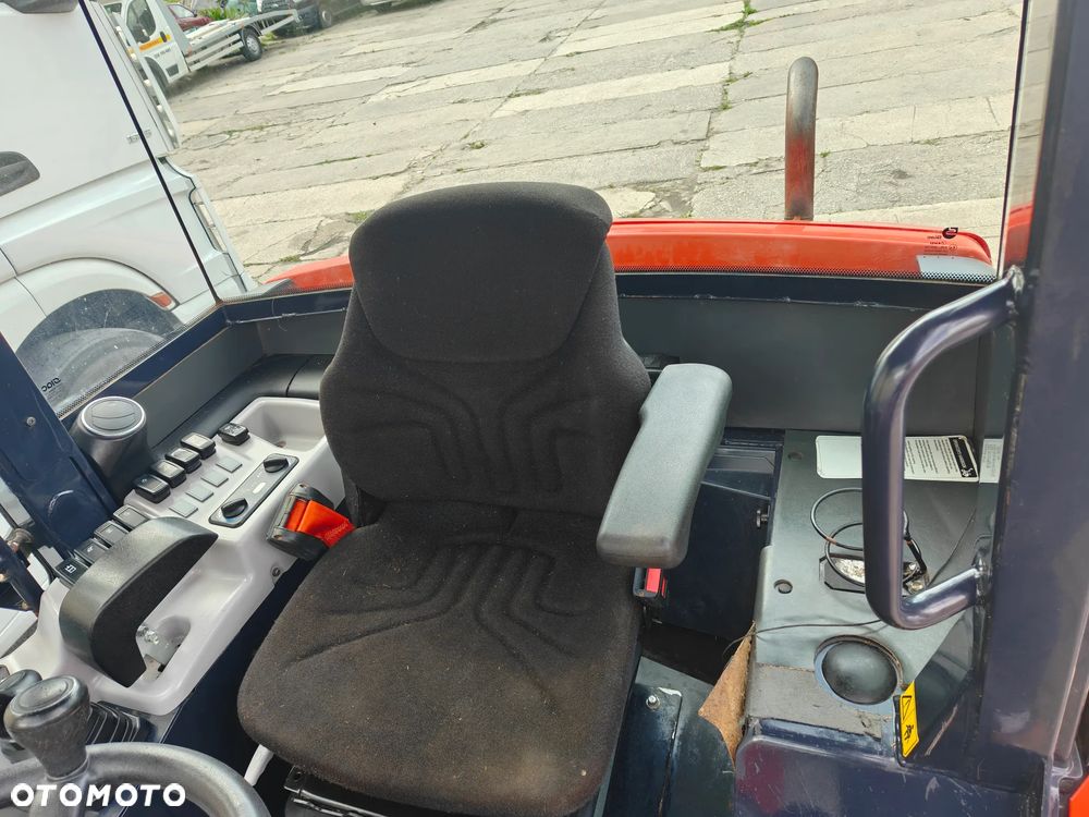 Kubota R090 - 27