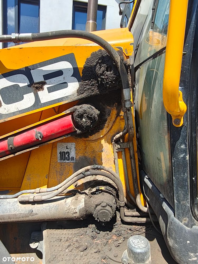 JCB 4CX Eco - 22