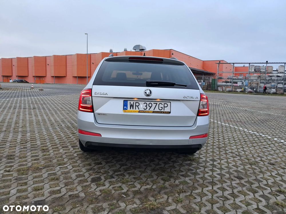 Skoda Octavia 1.6 TDI (Green tec) 4x4 Ambition - 5