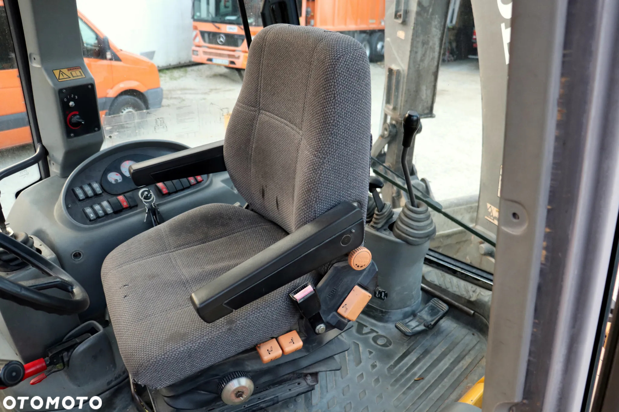 Volvo BL71 - 22