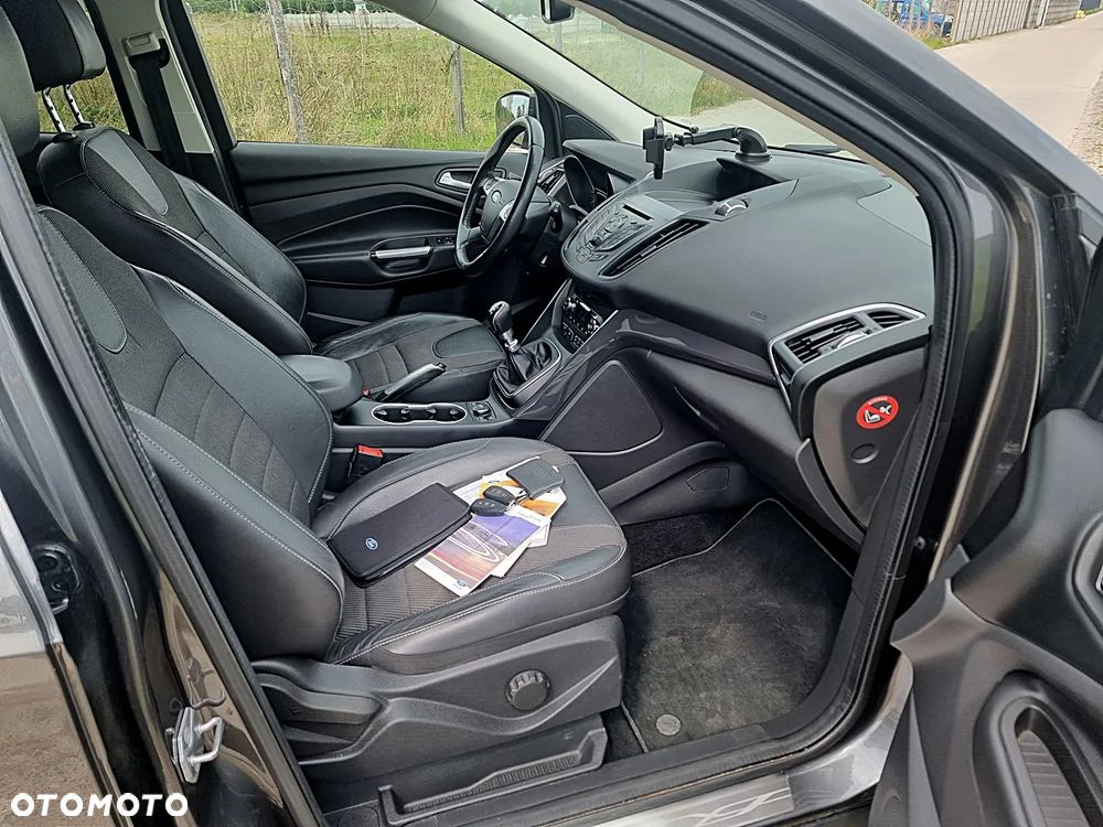 Ford Kuga - 22