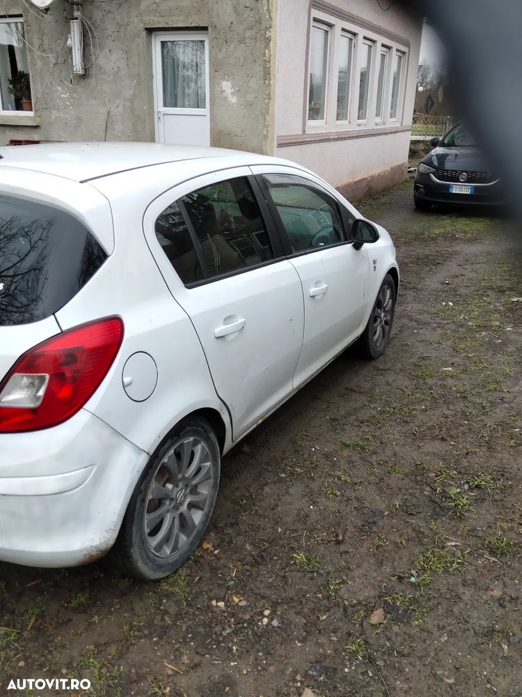Opel Corsa 1.3 CDTI DPF (ecoFLEX) Innovation - 2