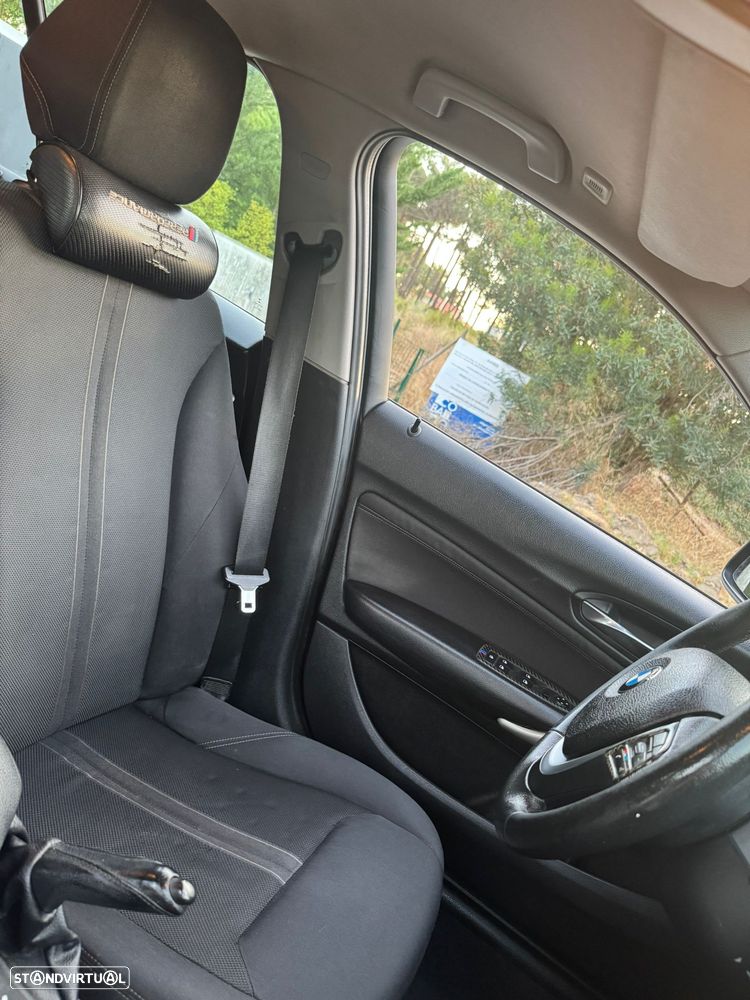 BMW 116 d EfficientDynamics - 8