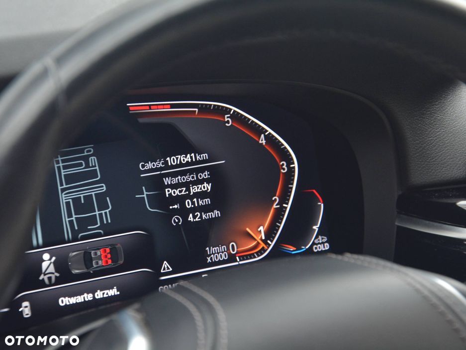 BMW Seria 5 530i mHEV Luxury Line - 7