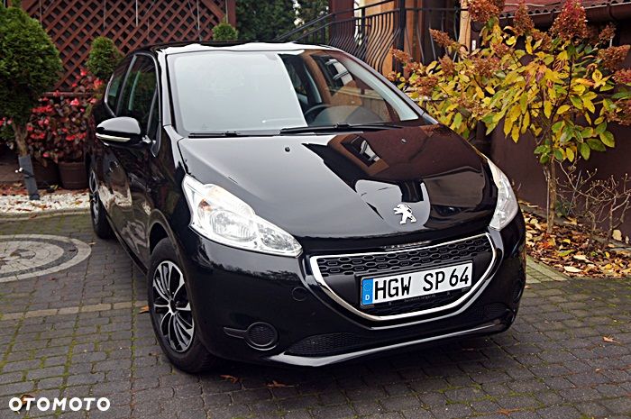 Peugeot 208 - 15