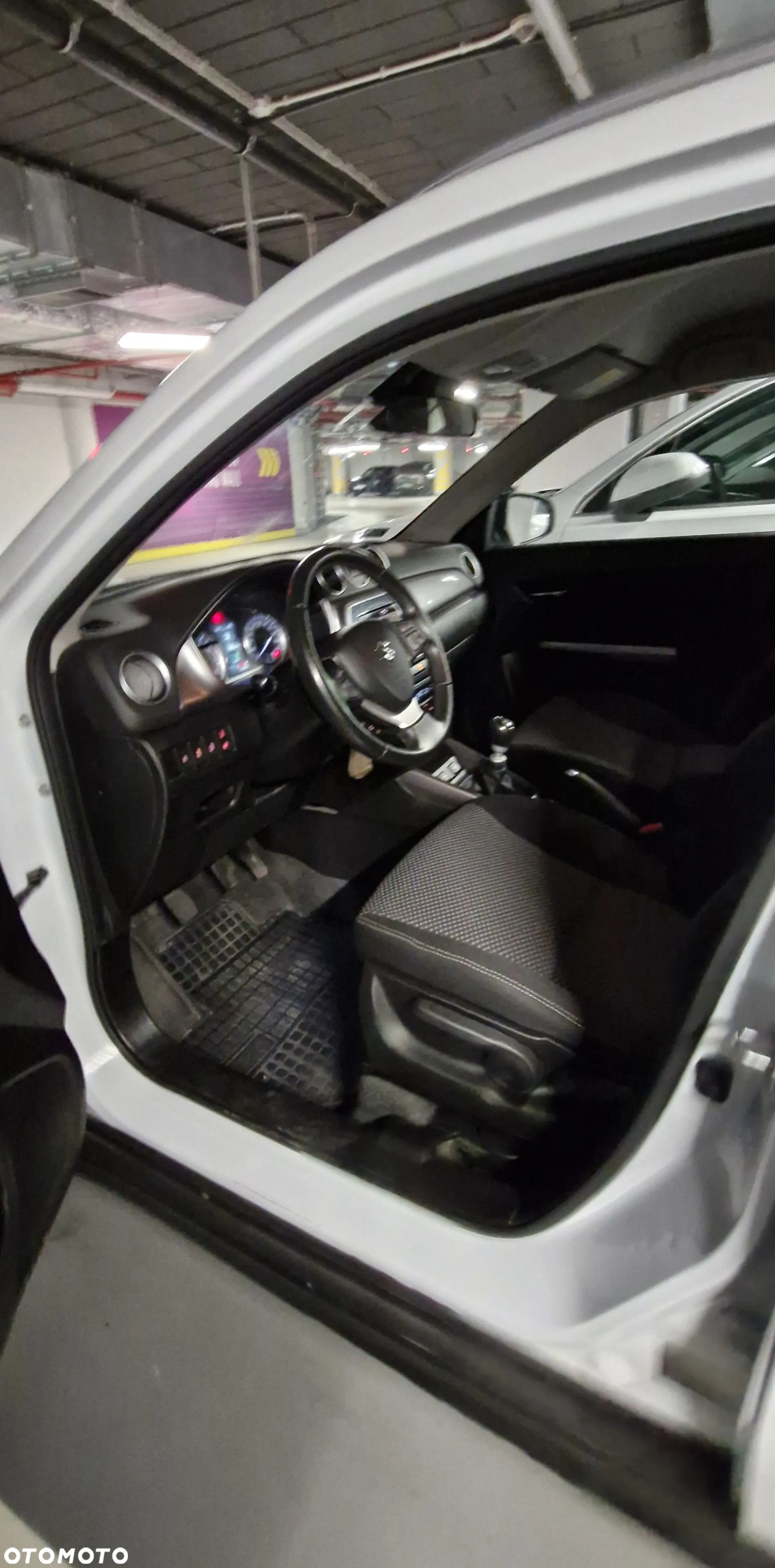 Suzuki Vitara 1.4 Boosterjet SHVS Premium 2WD - 11