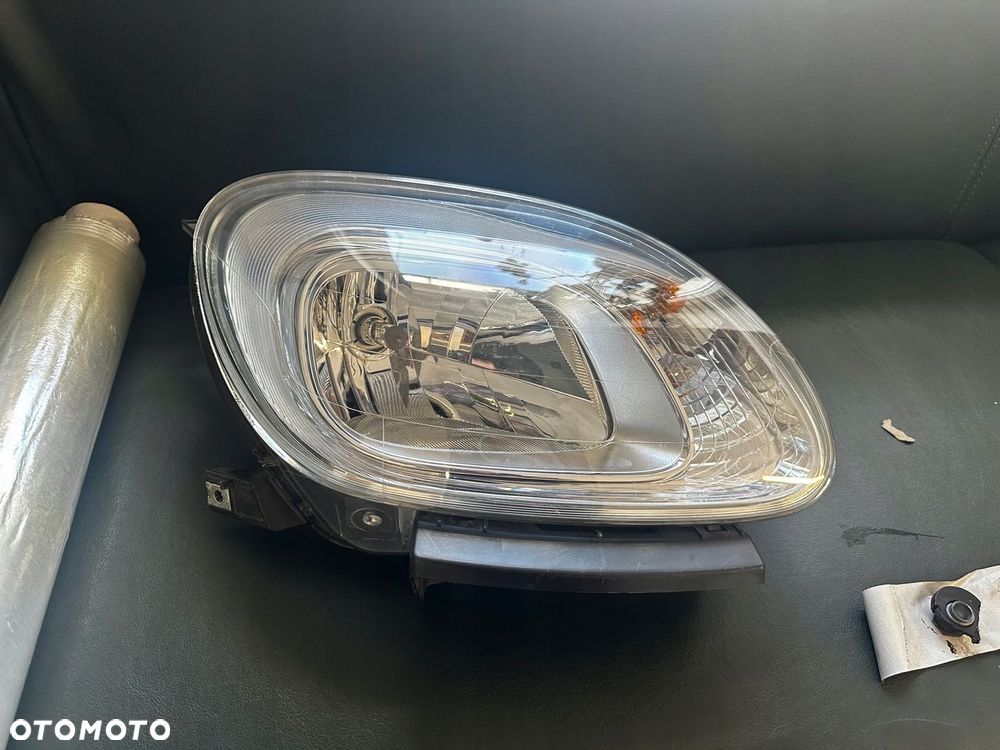 FIAT PANDA 2 II PRAWA LAMPA PRZÓD 00521935530 - 2