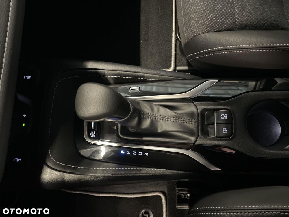 Toyota Corolla 1.8 Hybrid Style - 18