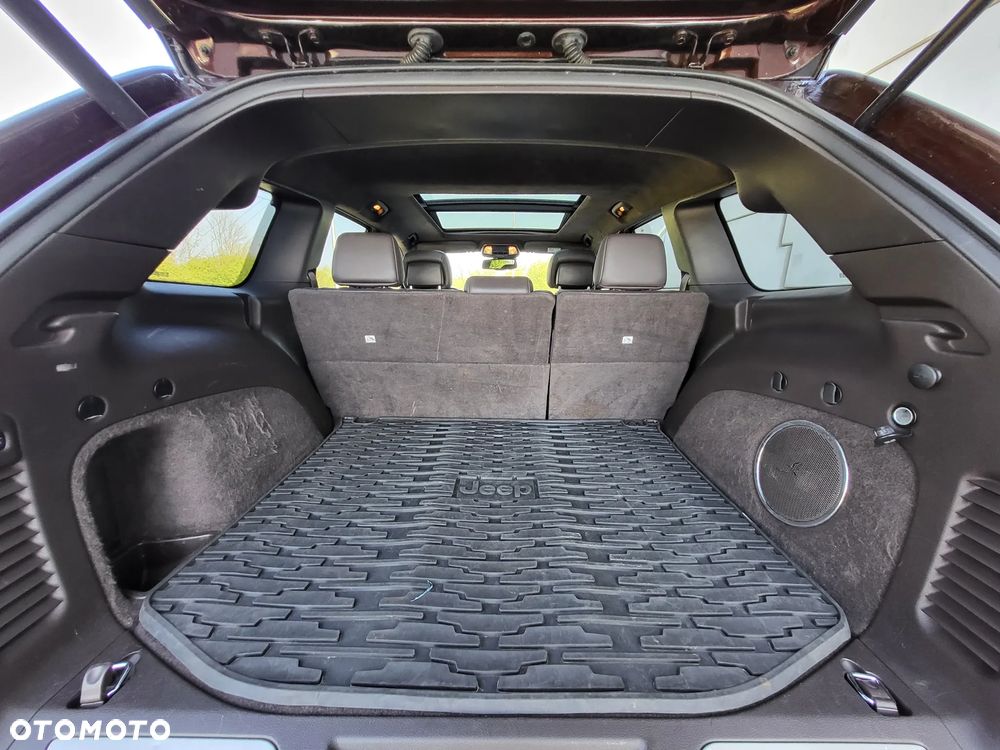 Jeep Grand Cherokee 3.0 CRD Overland Summit - 25