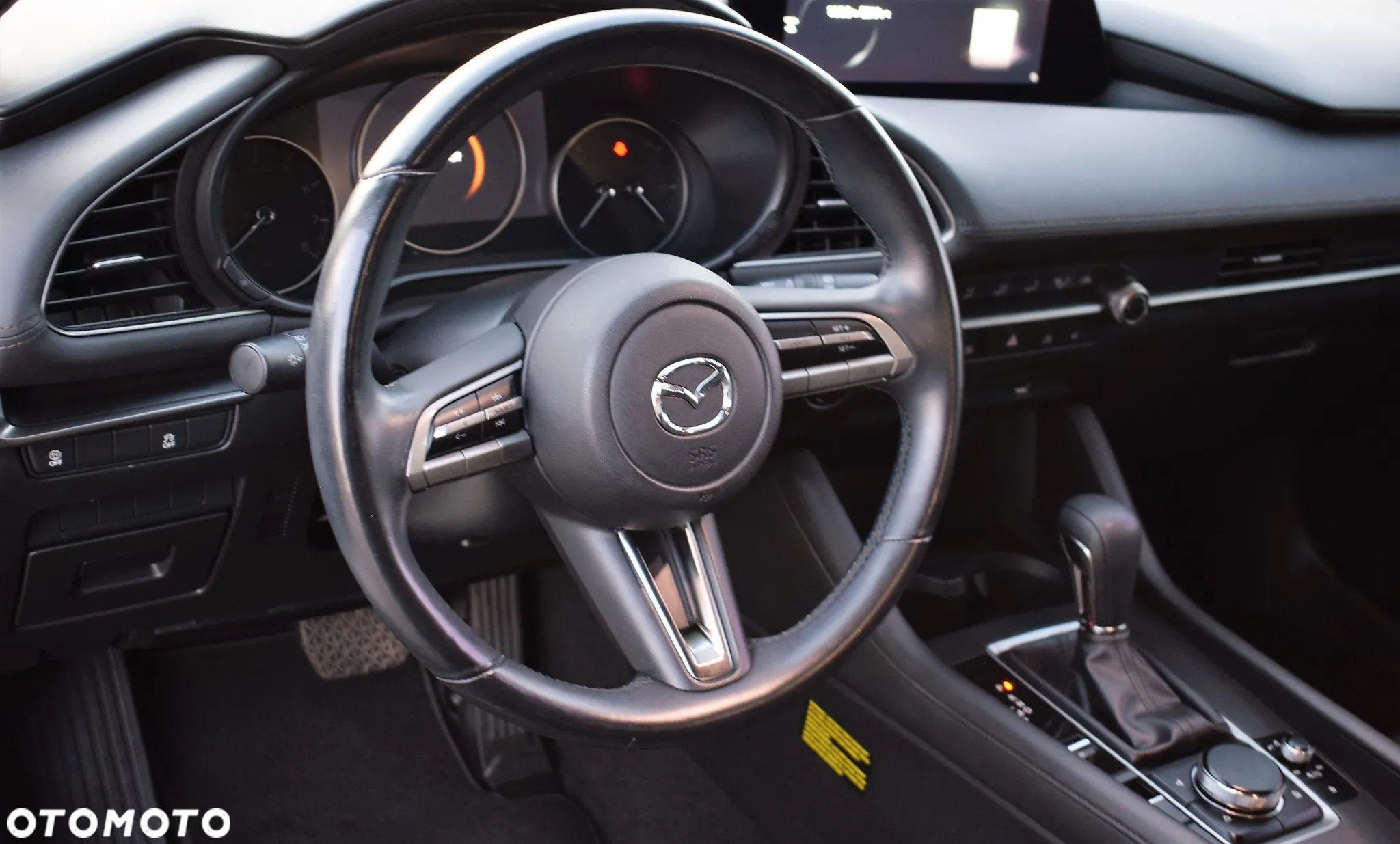 Mazda 3 - 16