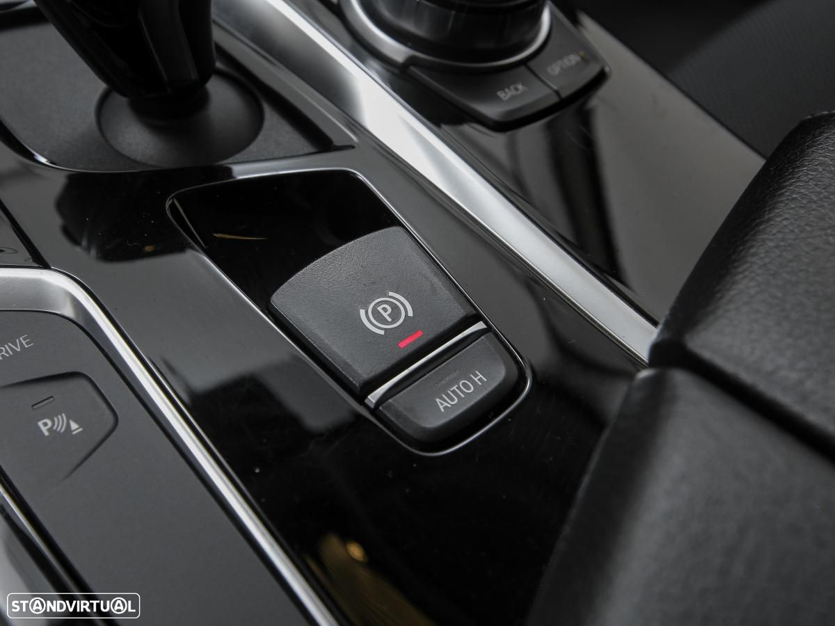 BMW 530 e iPerformance Line Sport - 25